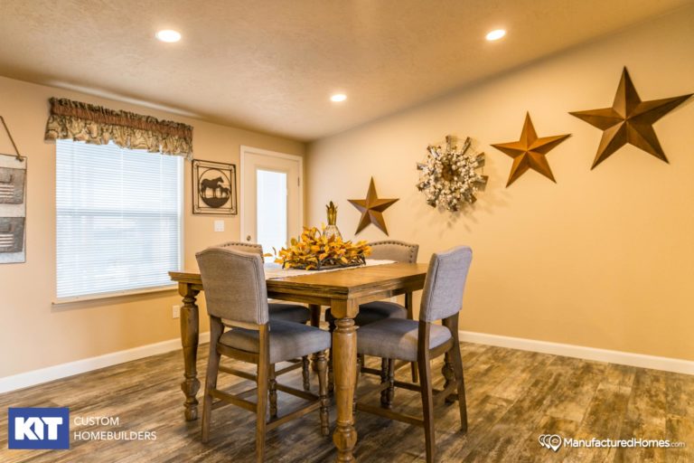 American Home Centers - Cedar Canyon 2077 - Interior