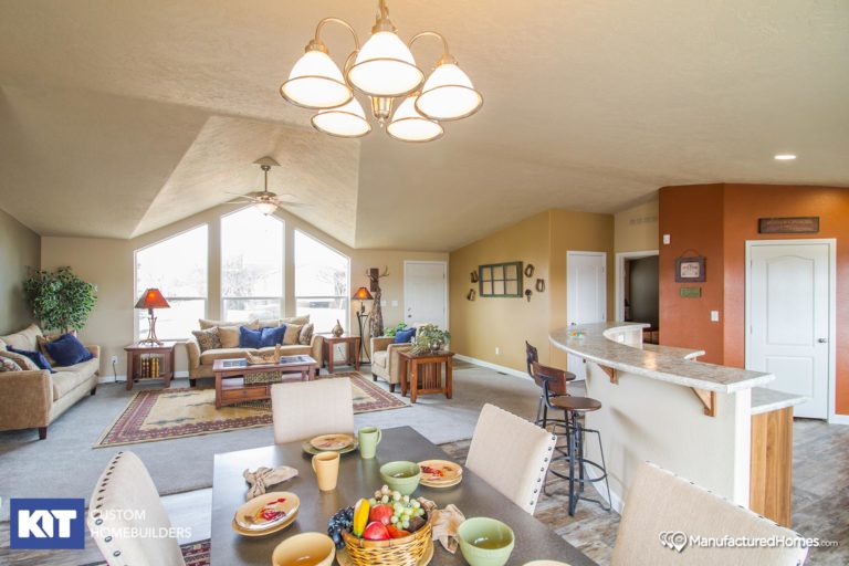 American Home Centers - Pinehurst 2506 - Interior